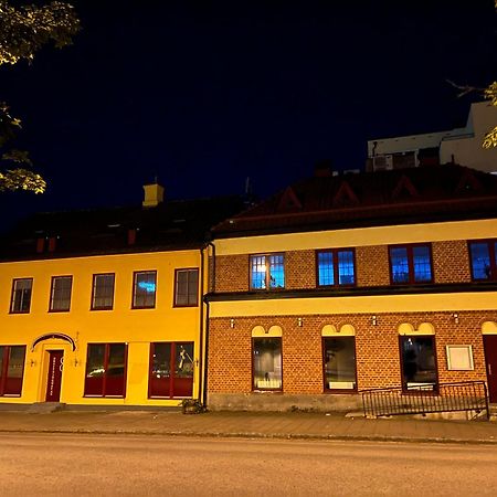 Sveriges Minsta Hotell! Hotel Gruyere Landskrone Exterior photo